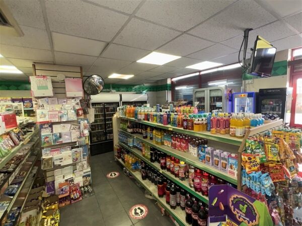 Off License & Convenience For Sale in Elland Photo 7