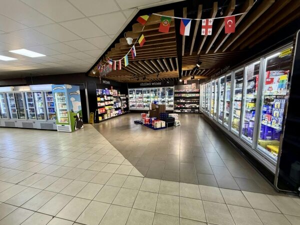 Modern Branded Keystore Convenience Store in Popular Central Scotland Location Photo 7