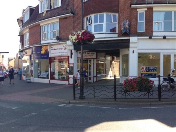 RETAIL BAKERY & SANDWICH BAR Littlehampton, West Sussex Photo 8
