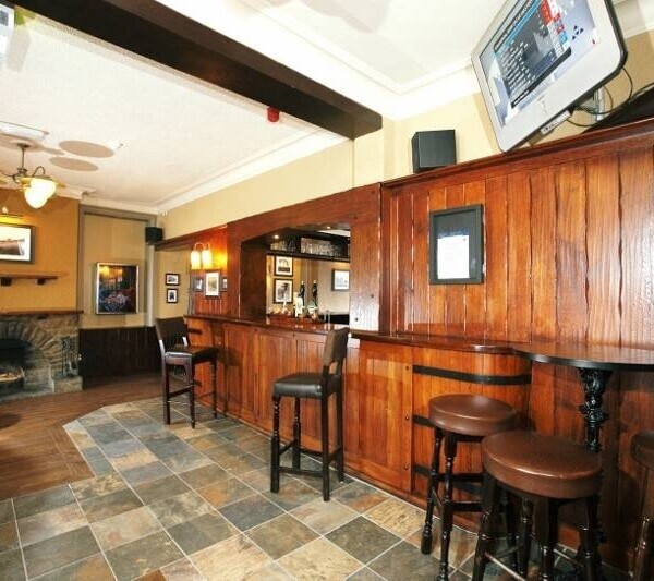 Hub of The Community Pub Photo 8
