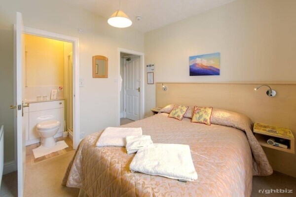 Larry's Lodge Guest House, 39 Eskin Street, Keswick, CA12 4DG Photo 8