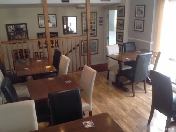 SHROPSHIRE VILLAGE THRIVING FREE HOUSE Photo 8