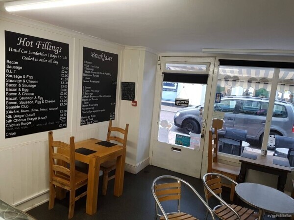 Cafe / Sandwich shop and breakfast shop in a busy area Photo 8