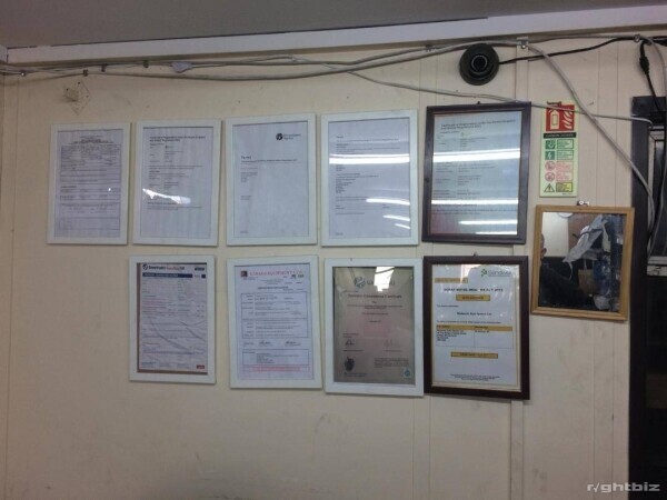FULLY LICENSED SCRAP YARD/VEHICLE DISMANTLER/ CAR BREAKERS BUSINESS FOR SALE Photo 8