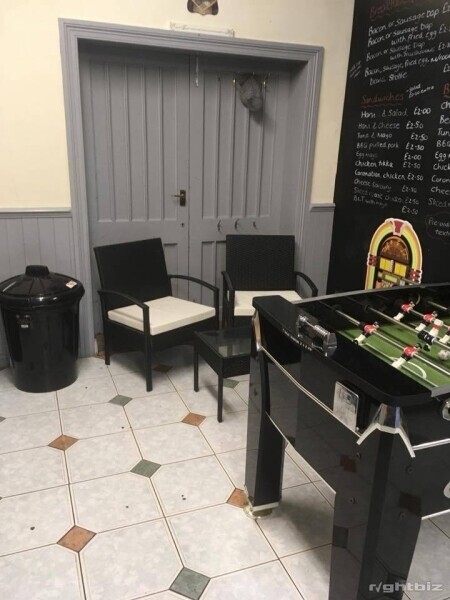 Sandwich coffee bar  has seating area  good trade from contractors  and two schools Photo 8