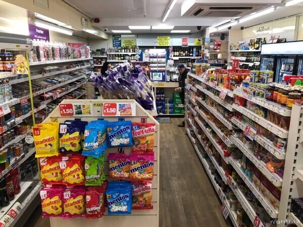 Freehold Well established Convenience Store, Off licence & Newsagents in Blaydon-on-Tyne Photo 7