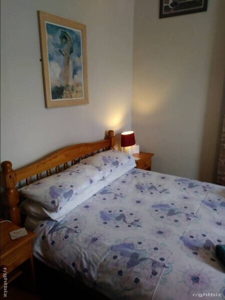 B&B Tenby, Pembrokeshire. 5 en-suite guest rooms. Owners accommodation with potential art studio. Photo 8