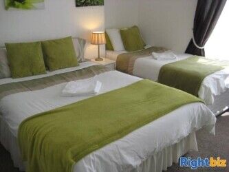 13 Bedroom Hotel Located In Plymouth Photo 8