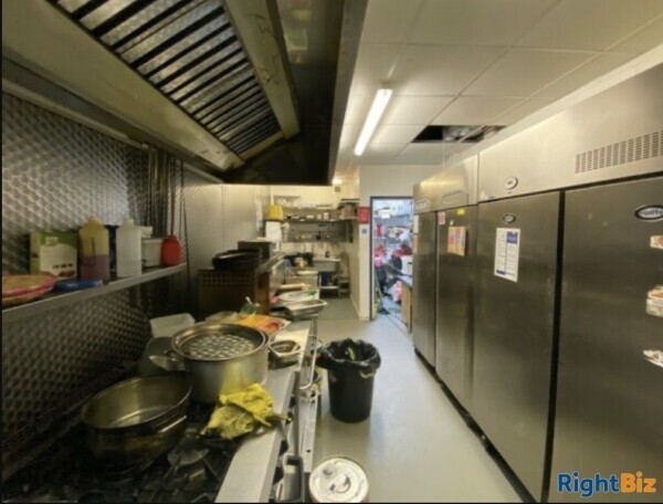 Takeaway/ Restaurant for Sale in Salford (near Salford Quays) - Prime location- Near schools and off Photo 7