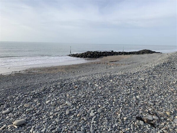 STUNNING SEAFRONT LICENSED CONVENIENCE STORE WITH FAMILY APARTMENT FOR SALE IN BORTH Photo 8