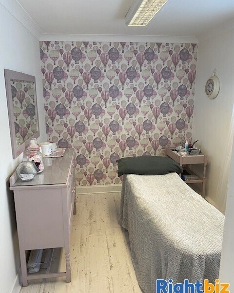 HIGHLY REGARDED HAIR AND BEAUTY SALON BASED IN WAKEFIELD Photo 8