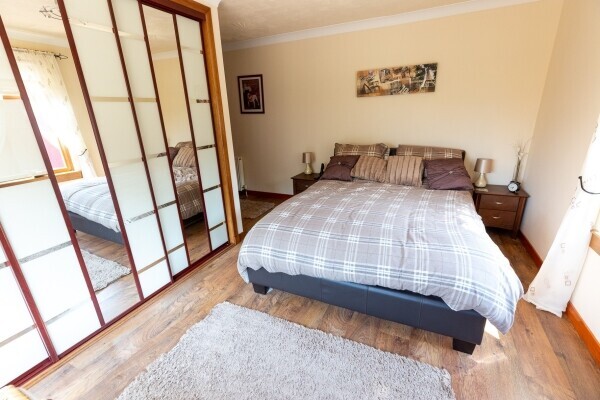 UNDER OFFER - Profitable Boarding Kennels with Superb Family Home in 2.5 acres, Central Scotland Photo 8