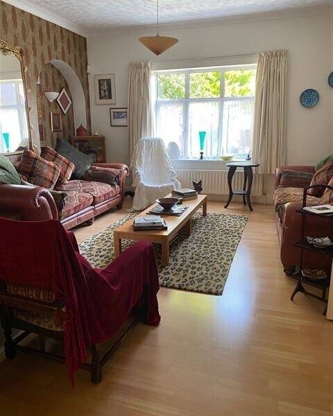Former Cattery, 5 Bedroom House & Flat- Eastbourne Photo 8
