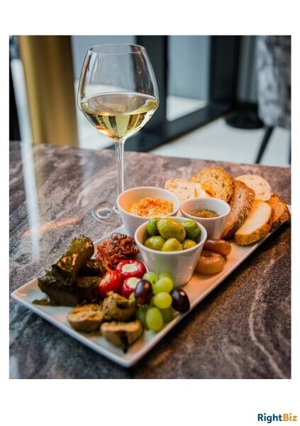 Thriving turnkey business in a stunning state of the art complex with other restaurants Photo 8