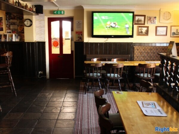 SUFFOLK - 13 YEAR LEASE COMMUNITY PUB W/ TURNOVER CIRCA 260K Photo 8