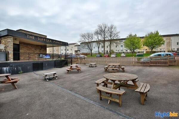 SUFFOLK - VIRTUAL FREEHOLD RESIDENTIAL PUB W/ KITCHEN & PARKING Photo 8