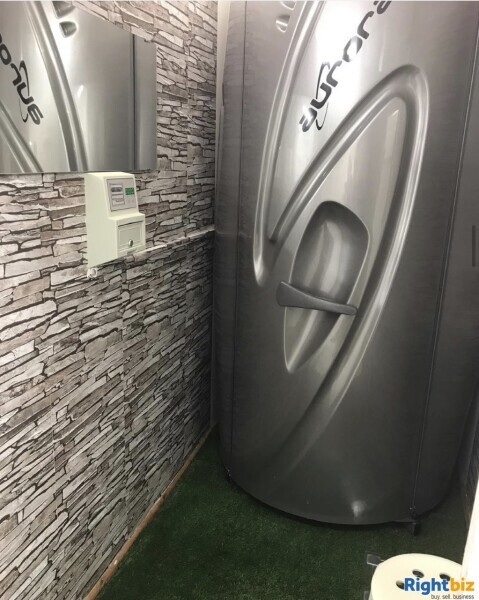 Barbers Salon for Sale in Oldham Leasehold Photo 7