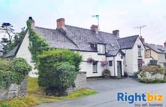CEREDIGION - OLDE WORLDE PUBLIC HOUSE Photo 8