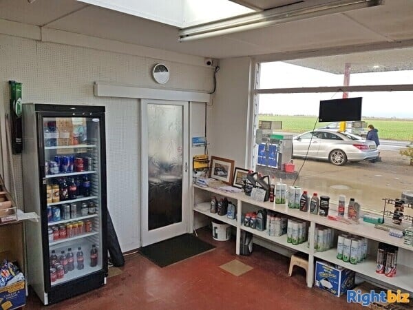 Freehold Petrol station and Car Garage with House in Woodhall Spa Lincolnshire Photo 8
