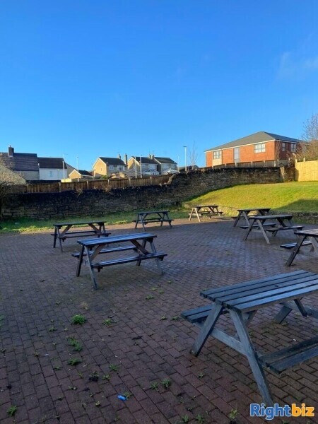 Freehold Fully Equipped Pub in Clowne Town Centre with 3 bedroom flat &  Large Outdoor Sitting Area Photo 8