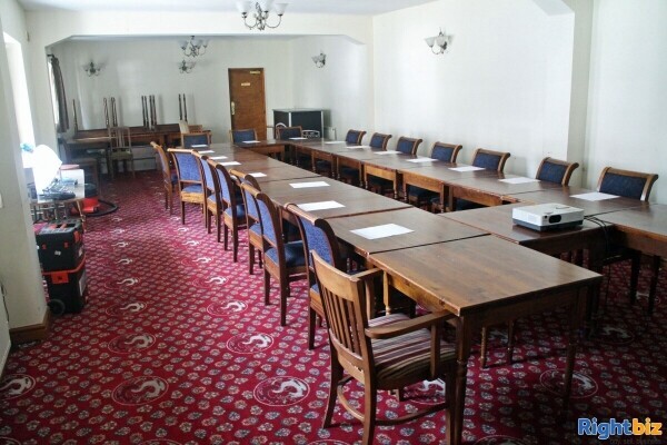 BULL HOTEL - BUSY TOWN CENTRE 22 BEDROOM HOTEL CLOSE TO A NUMBER OF BUSY TOURIST ATTRACTIONS Photo 8