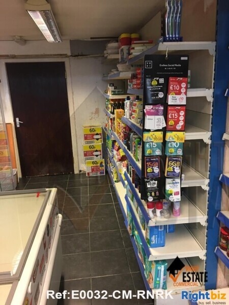 Spacious Off Licence in a Prime Location - Essex Photo 8