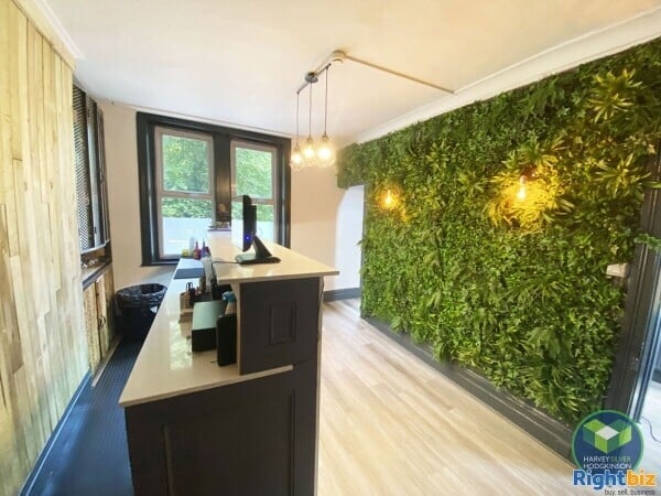 RESTAURANT & BAR: UPPERMILL: Photo 8