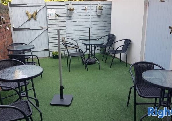 Cafe & Sandwich Bars For Sale in Belper Photo 8