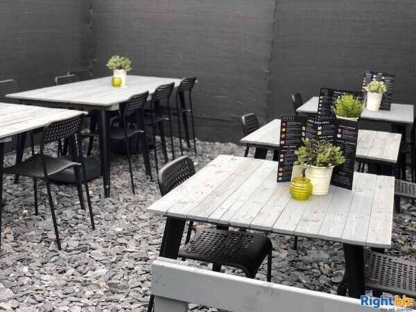 Immaculate & Cool Cafe - Brand New Kitchen Photo 8