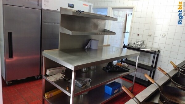Family Run Chinese takeaway for sale with 4 bedrooms flat for sale in Harefield, London Photo 8
