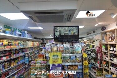 Off Licence with one bedroom flat in Highgate London Photo 8