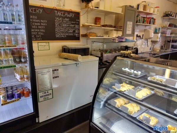 Cafe/Bakery/Takeaway in Glastonbury Photo 8