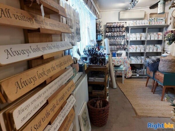 LEASEHOLD HOME INTERIORS/GIFTS/FRAGRANCE BUSINESS Photo 8