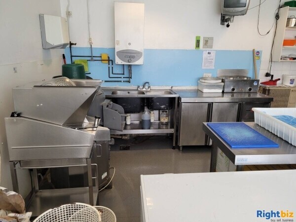 Leasehold  Fish and chip shop for sale in Sherborne Dorset Photo 8