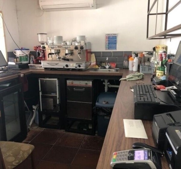 Leasehold Chinese Restaurant & Takeaway Located In Hayle Photo 8