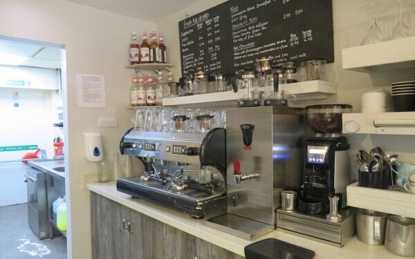 Very Well-known, Popular Café/ Deli Photo 8