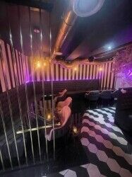 Dessert and Burger Lounge for Sale in Cheshunt Photo 8
