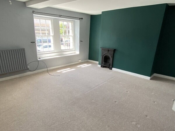 SOMERSET - FREE OF TIE VILLAGE PUB IN 2.37 ACRE PLOT Photo 8