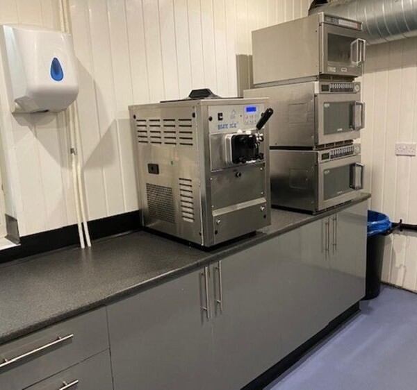 Leasehold Burger & Pizza Takeaway Located In Rednal Photo 8