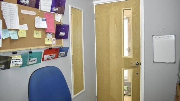 TWO DRY CLEANING RECEIVERS FOR SALE, HIGH TUNOVER Photo 8