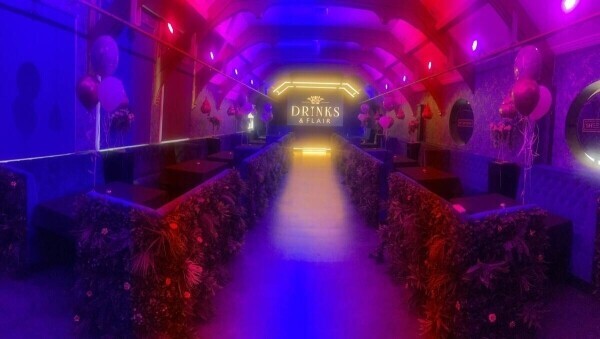 Cocktail Bar, Shisha, Turkish Restaurant and Nightclub - ALL in ONE Place in ASCOT for sale Photo 8