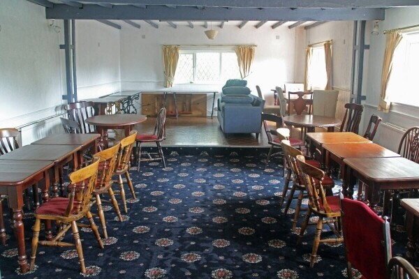 CHESHIRE - TRADITIONAL COMMUNITY PUB IN SEMI RURAL LOCATION PRICED FOR QUICK SALE Photo 8