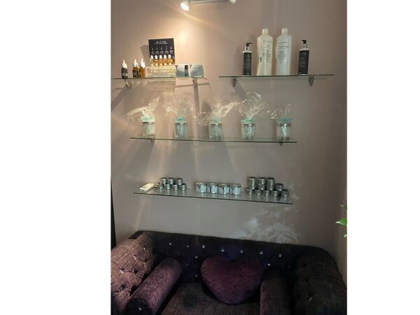 Well Established Beauty Salon For Sale Photo 8