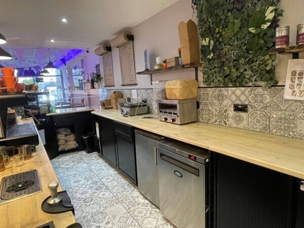 Award Winning and Beautifully presented Boutique Coffee shop and Cafe in Dalkeith, Midlothian. Photo 8