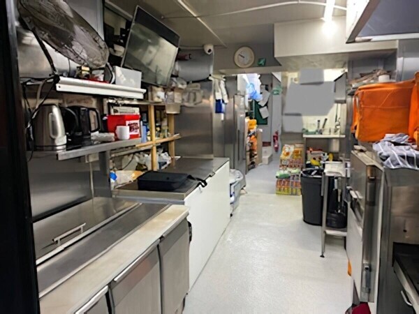 HIGH TURNOVER FISH CHIPS AND PIZZA TAKEAWAY FOR SALE IN NORTHUMBERLAND Photo 8