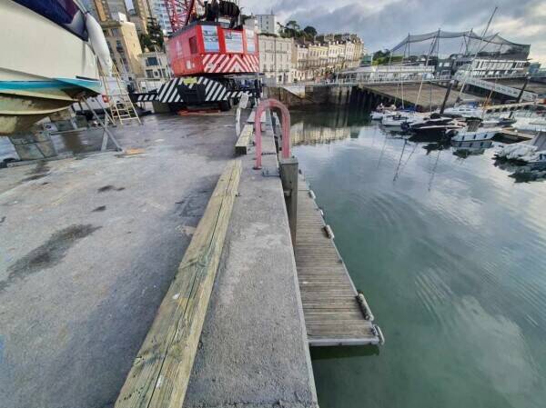 A fantastic marine boat lifting company for sale Photo 8