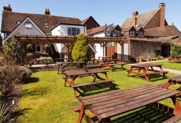 KENT - ICONIC PUB FULL OF CHARACTER Photo 8