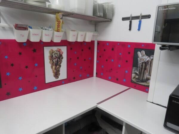 Fully Fitted Hot Food Takeaway & Dessert Business Photo 8