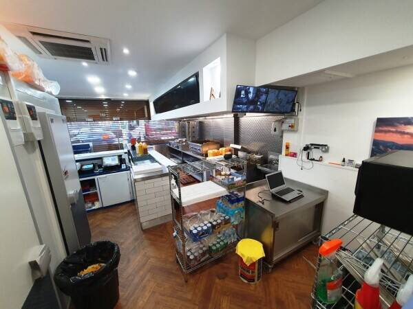 FULLY REFURBISHED KEBAB SHOP & TAKEAWAY WITH A3 & A5 LICENCE (2300) Photo 8