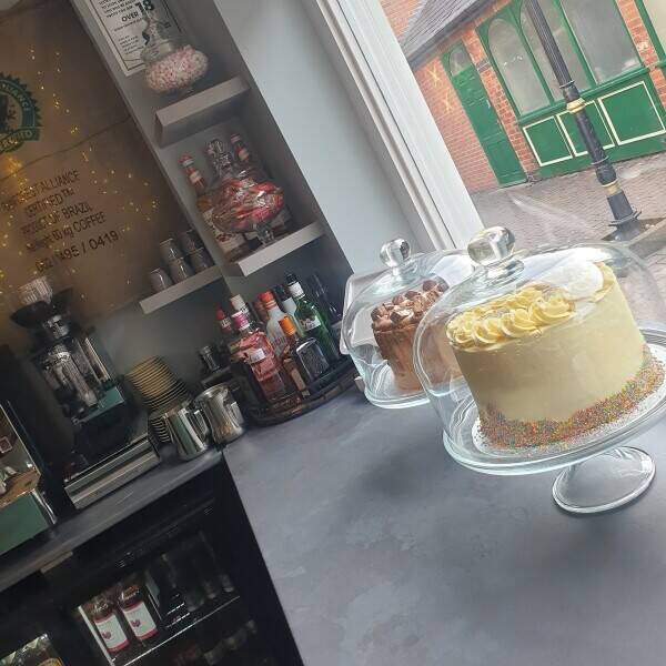 A POPULAR COFFEE SHOP AND BAR Photo 8
